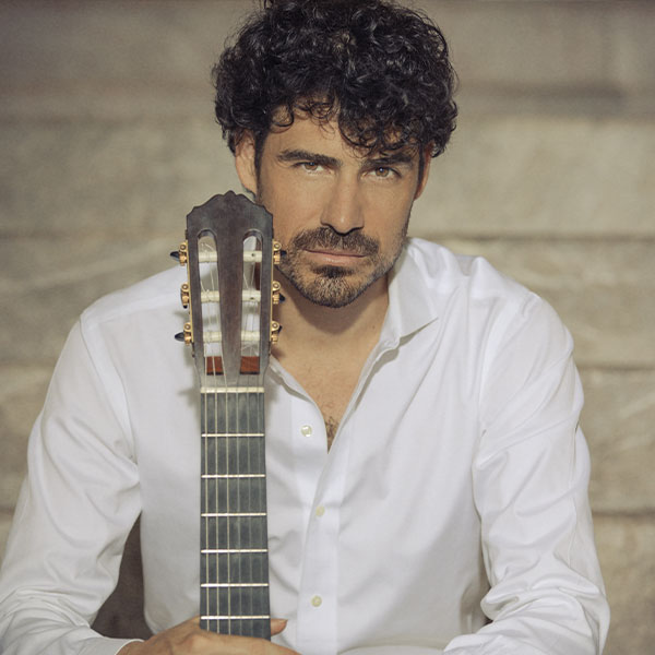 Pablo Sainz-Villegas, featured guitarist