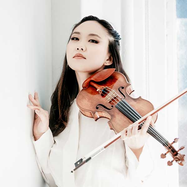 Stella Chen, featured violinist